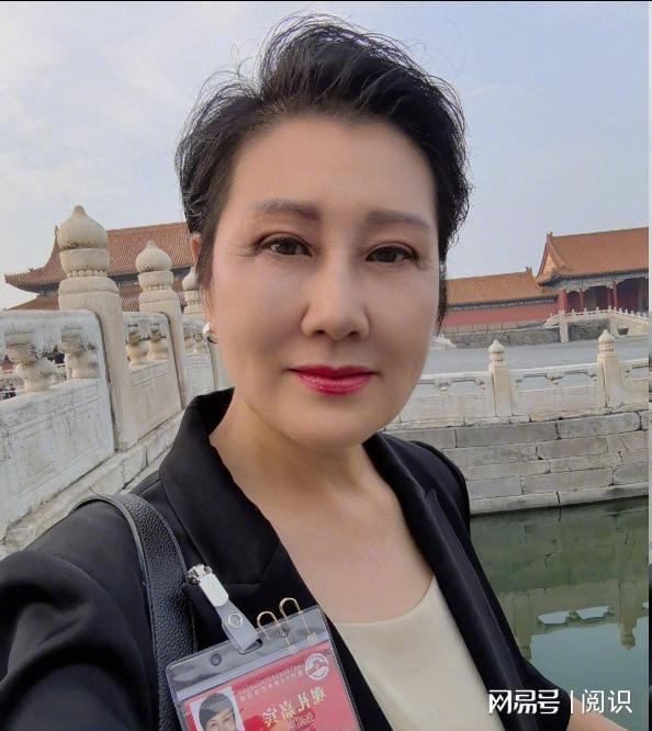 九三阅兵暴露张凯丽的“真实身份”不一般难怪她能受邀观礼(图8)