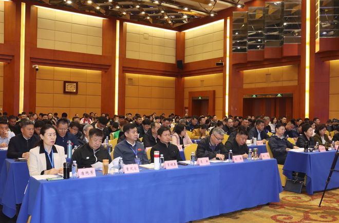 全省群众体育工作会议举行今年基层赛事不少于35万场(图3)