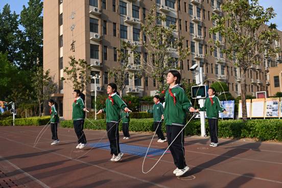 AI赋能育新机 数智筑梦向未来 中国移动助力洛阳中成外国语打造民办教育数字化标杆(图3)