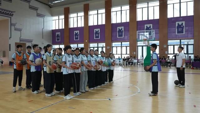 合肥一六八玫瑰园学校南校体育教师亮相合肥市义务教育阶段教学研讨月活动(图1)
